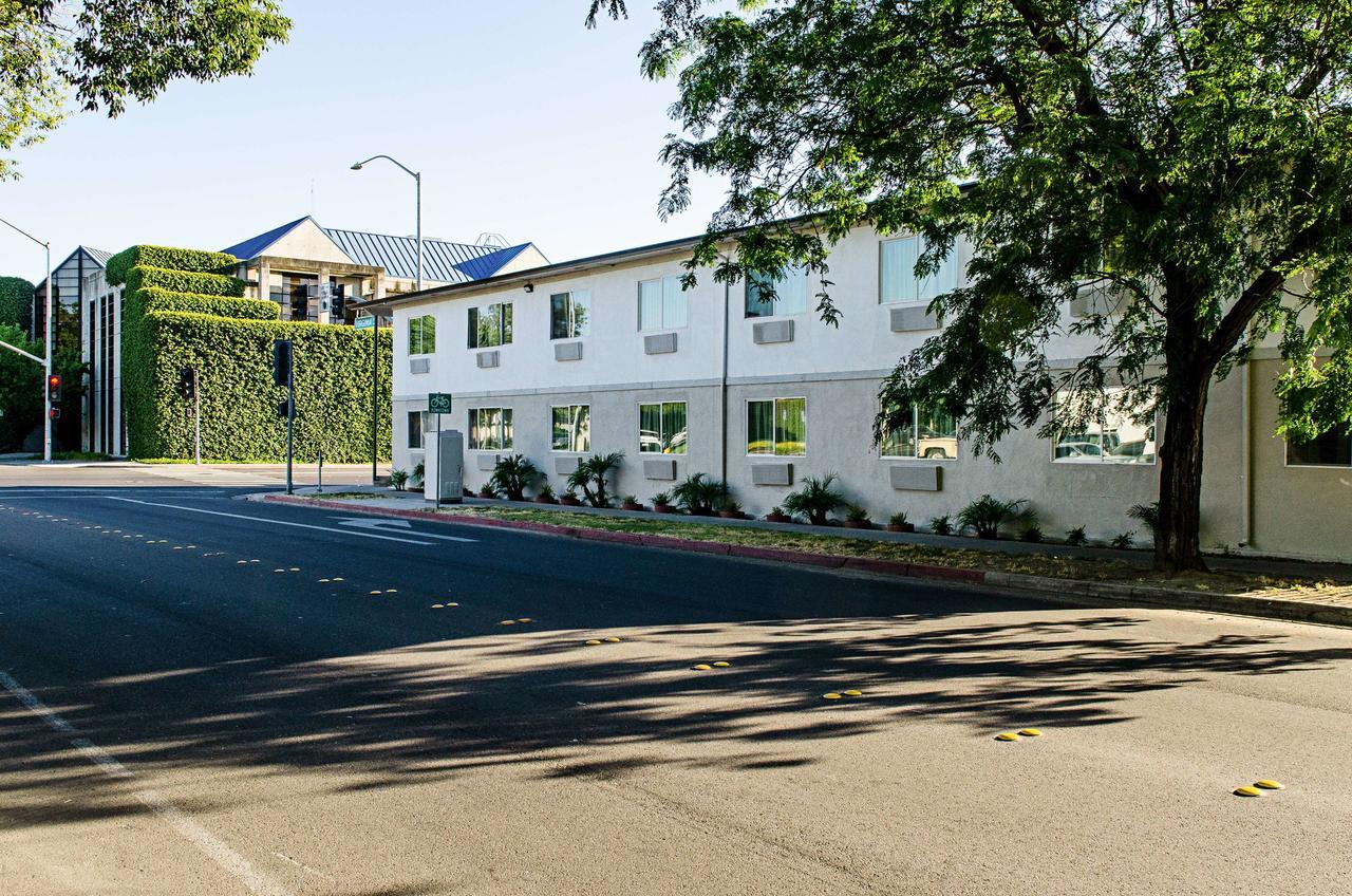 Motel 6-Modesto, Ca - Downtown エクステリア 写真