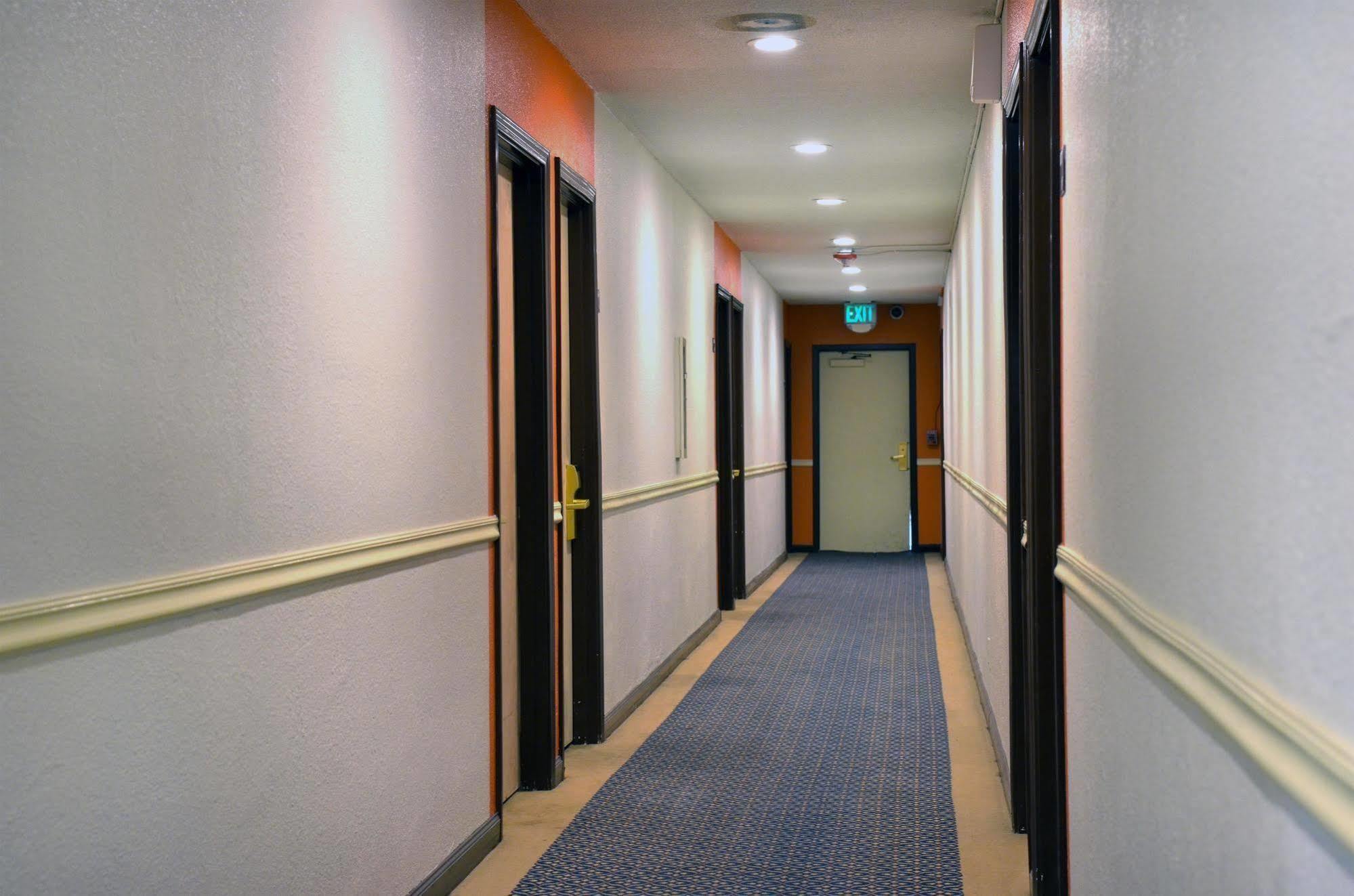 Motel 6-Modesto, Ca - Downtown エクステリア 写真